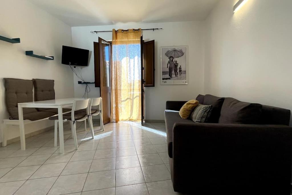 Appartamento “Aqua Clara” Cabras Bagian luar foto